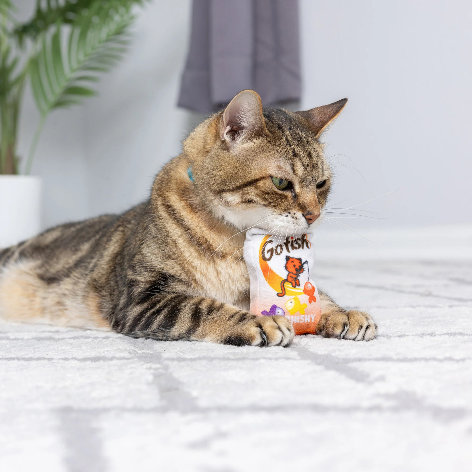 Huxley & Kent Go Fish Phishy Cat Toy