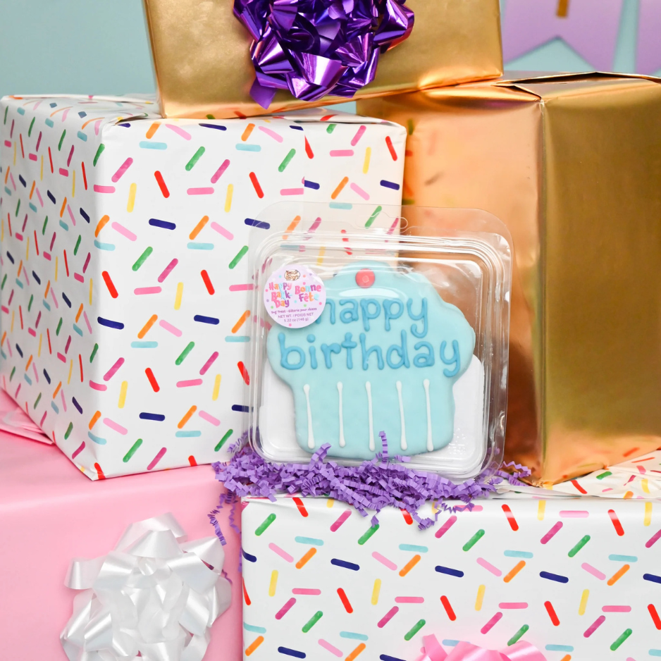 Bosco & Roxy's Prepackaged Giant Happy Birthday Cupcake Blue Dog Treat